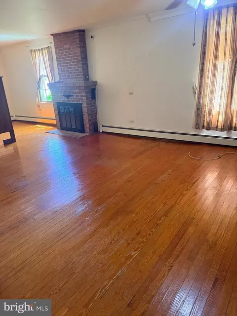 Living - 158 Wright St, Preston, MD 21655 photo 1 of 1