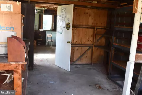 Entry Way - 158 Wright St, Preston, MD 21655 photo 6 of 6