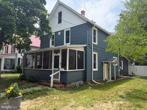222 S 2nd St, Denton, MD 21629