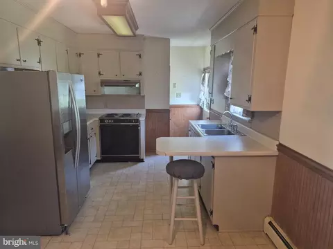 Kitchen - 1043 Camp Rd, Denton, MD 21629 photo 1 of 1