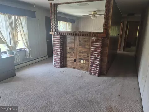 Entry Way - 1043 Camp Rd, Denton, MD 21629 photo 1 of 1