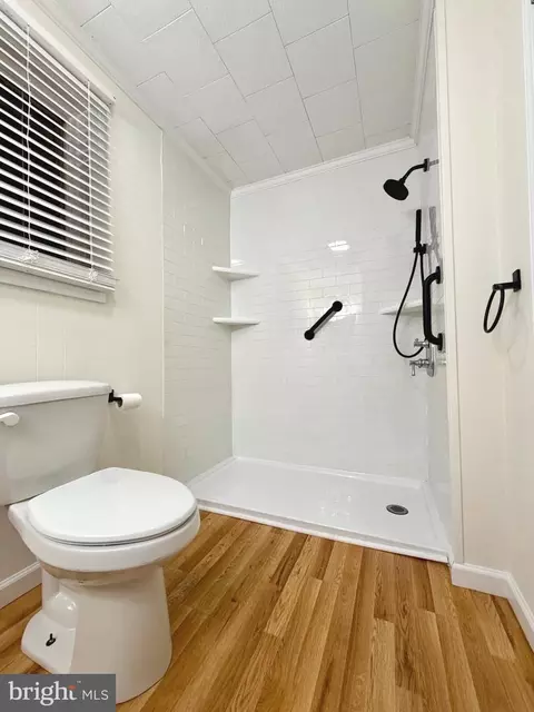 Bath - 103 Williamson St, Preston, MD 21655 photo 2 of 3