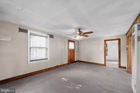 Living - 6132 Harmony Rd, Preston, MD 21655 photo 1 of 3
