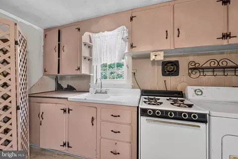 Kitchen - 6132 Harmony Rd, Preston, MD 21655 photo 1 of 1