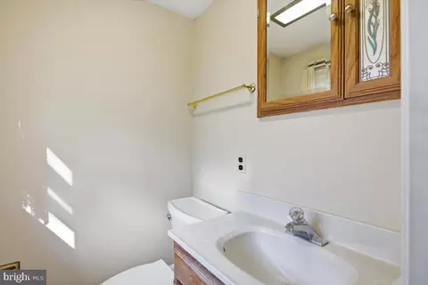Bath - 158 Wright St, Preston, MD 21655 photo 1 of 2