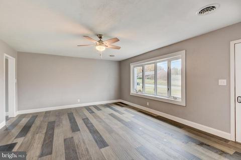 506 Poole Rd, Westminster, MD 21157 photo 14