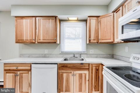 1022 Highfield Dr, Hampstead, MD 21074 photo 8