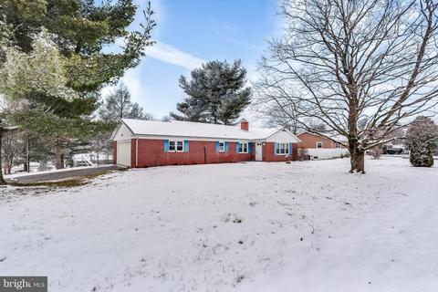 1022 Highfield Dr, Hampstead, MD 21074 photo 1