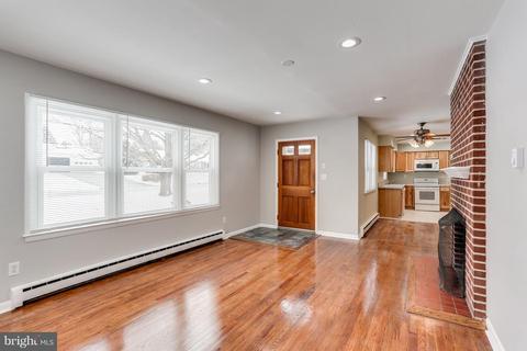 1022 Highfield Dr, Hampstead, MD 21074 photo 5