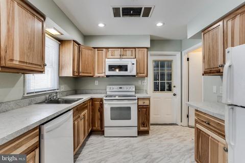 1022 Highfield Dr, Hampstead, MD 21074 photo 9