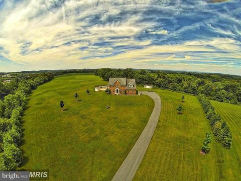 498 Summit View Dr, Westminster, MD 21157 photo 4
