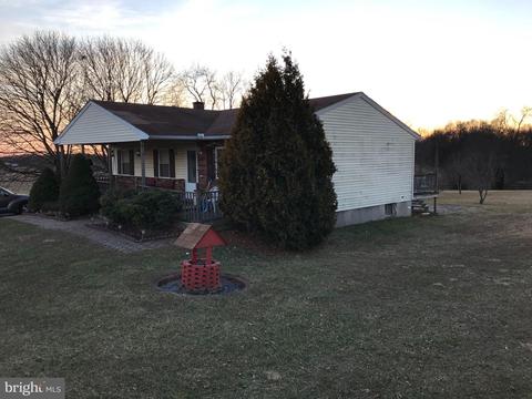 4888 Arters Mill Rd, Westminster, MD 21158 photo 2