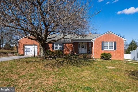 44 Ridge Rd, Westminster, MD 21157 photo 1