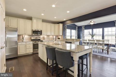 405 Corniche Ct, Westminster, MD 21158 photo 6