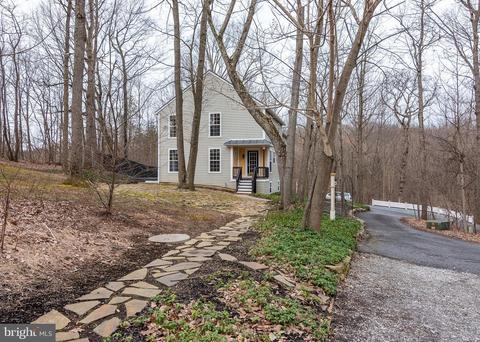 2892 Staley Dr, Westminster, MD 21158 photo 3