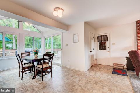4292 Wolf Hill Dr, Hampstead, MD 21074 photo 31