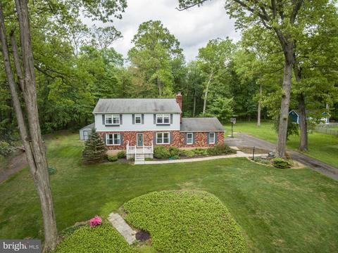 4292 Wolf Hill Dr, Hampstead, MD 21074 photo 1