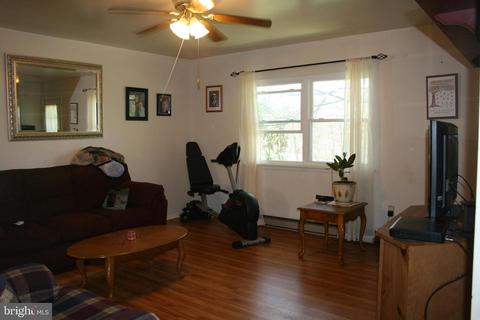 1601 Fairmount Rd, Hampstead, MD 21074 photo 7