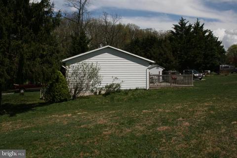 1601 Fairmount Rd, Hampstead, MD 21074 photo 4