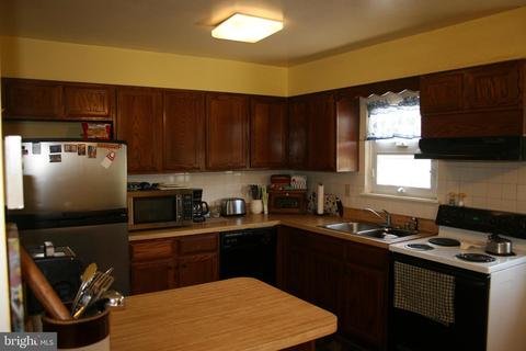 1601 Fairmount Rd, Hampstead, MD 21074 photo 9