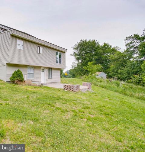 2016 Ridge Rd, Westminster, MD 21157 photo 4