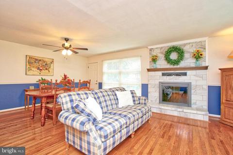 508 Mark Dr, Westminster, MD 21157 photo 8