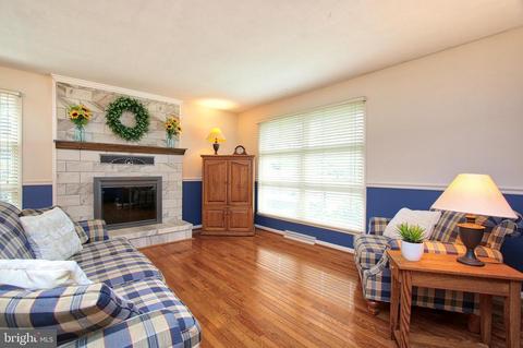 508 Mark Dr, Westminster, MD 21157 photo 7