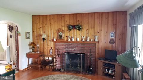 646 Stone Rd, Westminster, MD 21158 photo 4