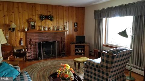646 Stone Rd, Westminster, MD 21158 photo 5
