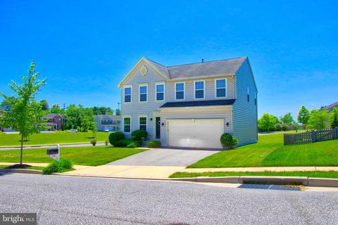 641 Upper Field Cir, Westminster, MD 21158 photo 1