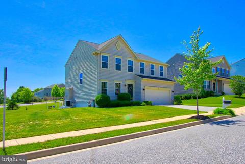641 Upper Field Cir, Westminster, MD 21158 photo 2