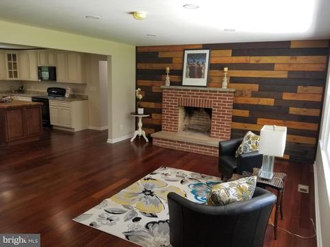 124 Dutrow Rd, Westminster, MD 21157 photo 2