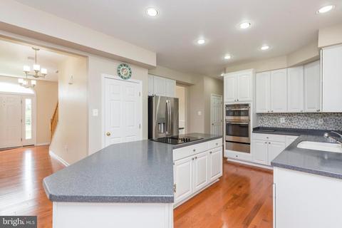 4210 Apache Ct, Westminster, MD 21157 photo 14