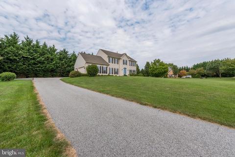 4210 Apache Ct, Westminster, MD 21157 photo 3
