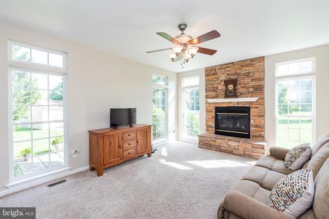4210 Apache Ct, Westminster, MD 21157 photo 20