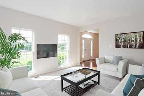 4210 Apache Ct, Westminster, MD 21157 photo 9