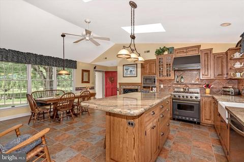 3501 Saint Paul Rd, Hampstead, MD 21074 photo 8