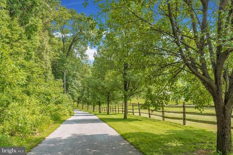 3501 Saint Paul Rd, Hampstead, MD 21074 photo 2