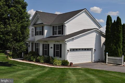 1101 Mockingbird Dr, Westminster, MD 21157 photo 2
