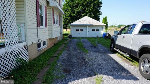 410-412 E Baltimore412 St, Taneytown, MD 21787 photo 2