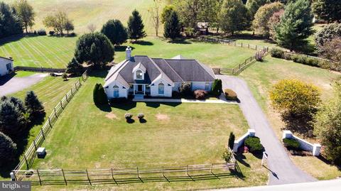 2400 Cross Section Rd, Westminster, MD 21158 photo 4
