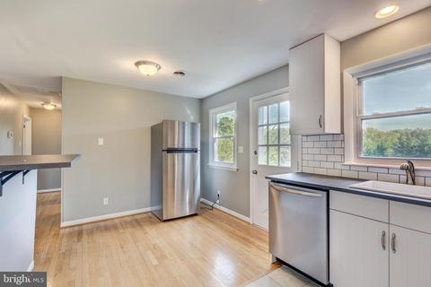 88 E Nicodemus Rd, Westminster, MD 21157 photo 9