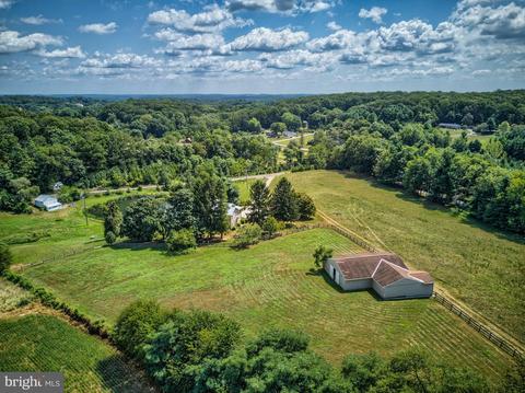 1920 Fairmount Rd, Hampstead, MD 21074 photo 3