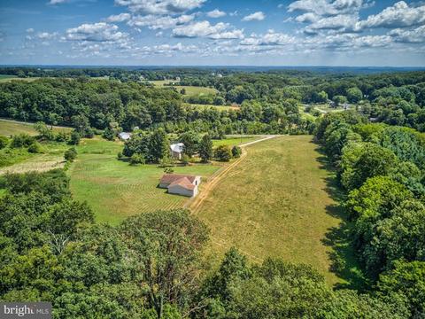 1920 Fairmount Rd, Hampstead, MD 21074 photo 5