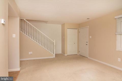 4323 White Oak Ct, Hampstead, MD 21074 photo 2