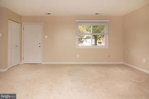 4323 White Oak Ct, Hampstead, MD 21074 photo 3