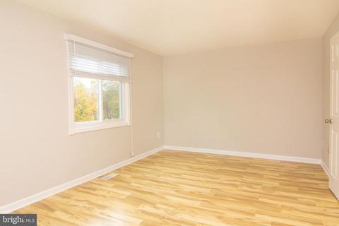 4323 White Oak Ct, Hampstead, MD 21074 photo 9