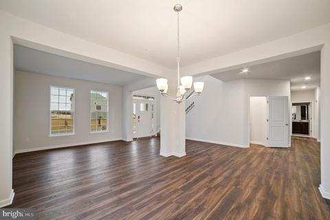 626 Stonegate Rd, Westminster, MD 21157 photo 4