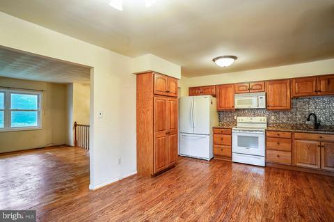 1112 Bloom Rd, Westminster, MD 21157 photo 9