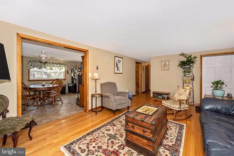 1735 Bollinger Rd, Westminster, MD 21157 photo 8